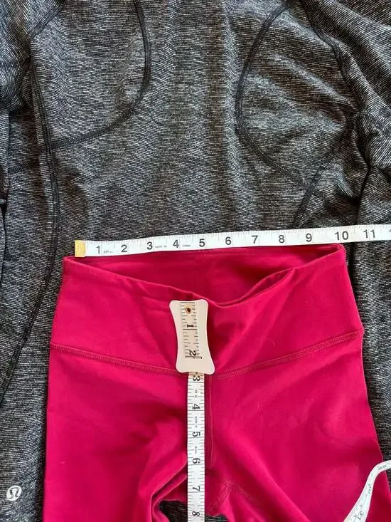 Lululemon Set: Run: Swiftly 1/2 Zip(6) & Cropped High-Rise Leggings (Size 2) - Picture 9 of 10
